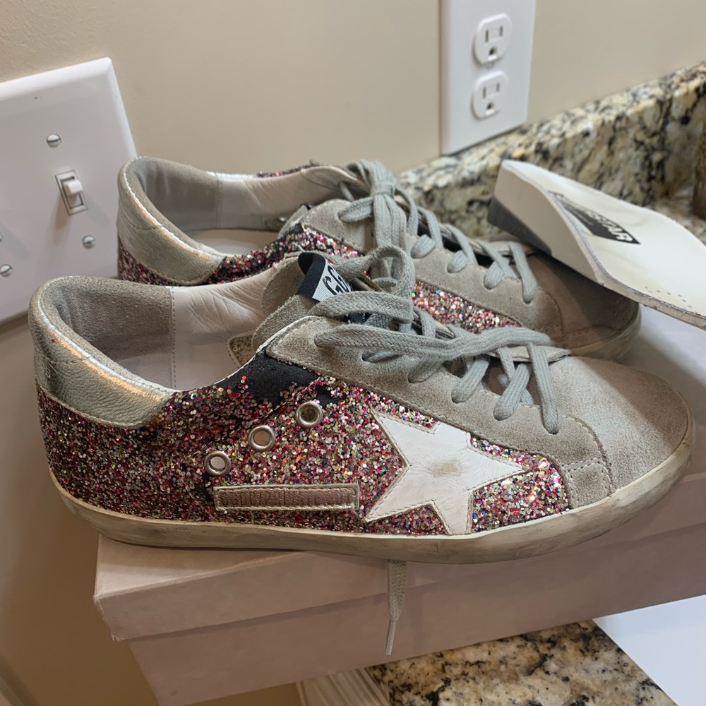 Golden Goose superstars size 37